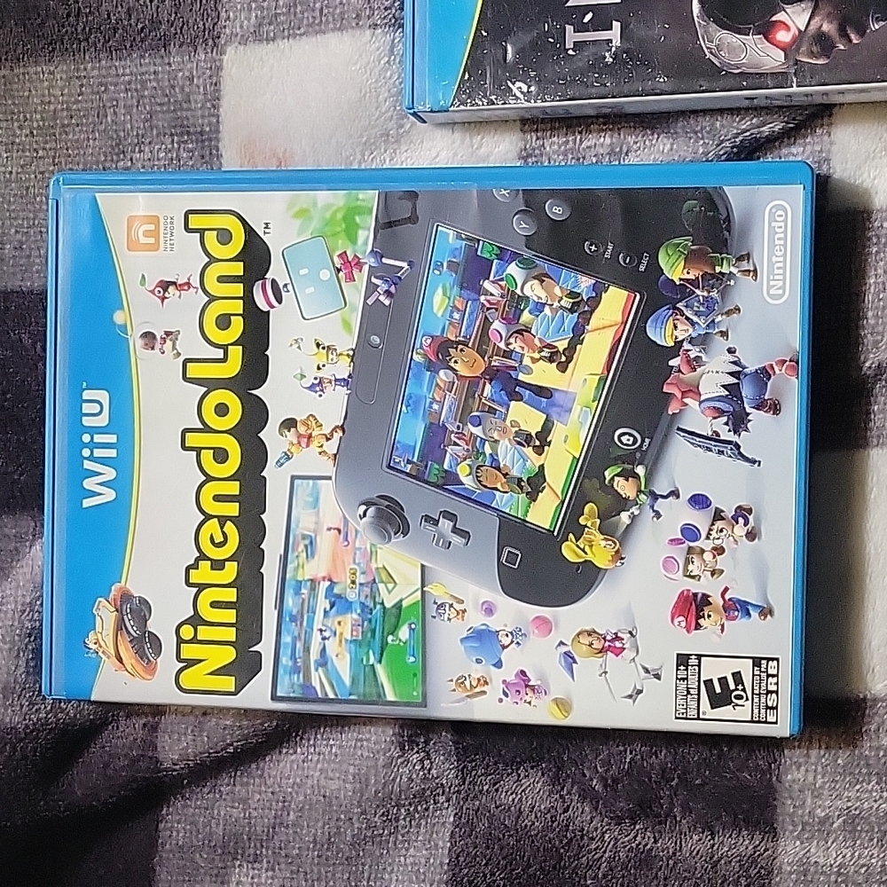 Nintendo Wii U Game Bundle Mario Mariokart DC Injustice Nintendoland Donkey Kong - Picture 8 of 12